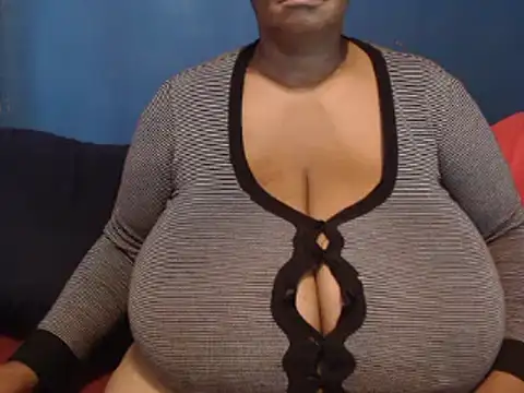 CUTEFIRMMELONSS online show from 02.16.25