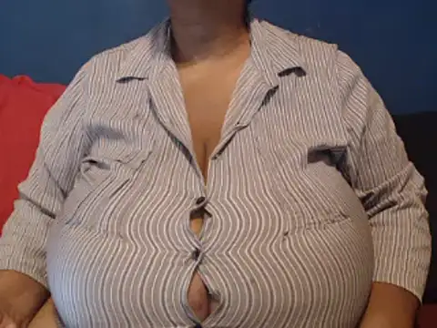 CUTEFIRMMELONSS online show from 03.04.25