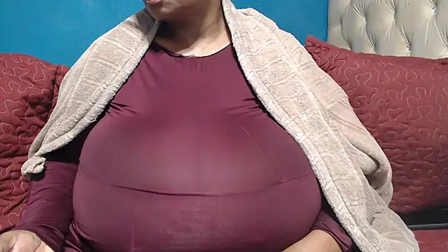 CUTEFIRMMELONSS online show from 05.24.26