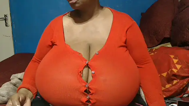 CUTEFIRMMELONSS online show from 06.19.26