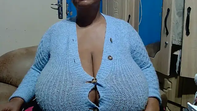 CUTEFIRMMELONSS online show from 07.15.26