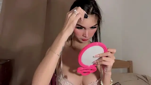 ehotlovea  online show from 03.26.26