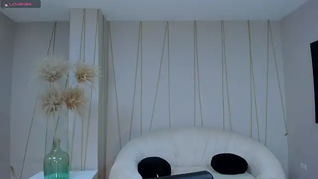 Snapshot of MariamRivera_ chatting on 01.29.25 MariamRivera online show from 01.29.25