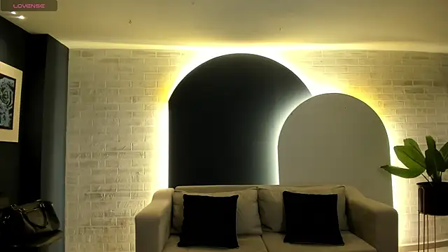 Snapshot of MariamRivera_ chatting on 02.02.25 MariamRivera online show from 02.02.25