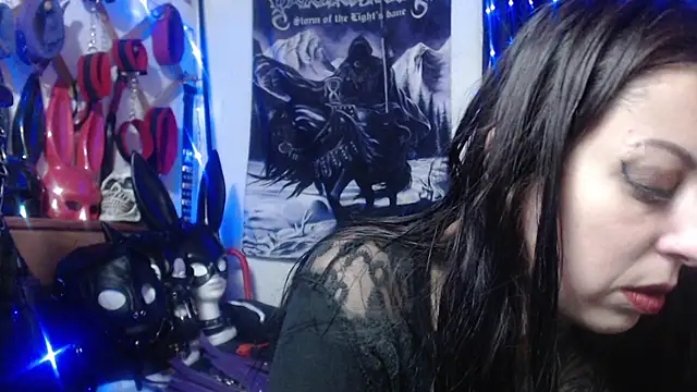 Snapshot of Astartexxx chatting on 02.19.25 Astartexxx online show from 02.19.25