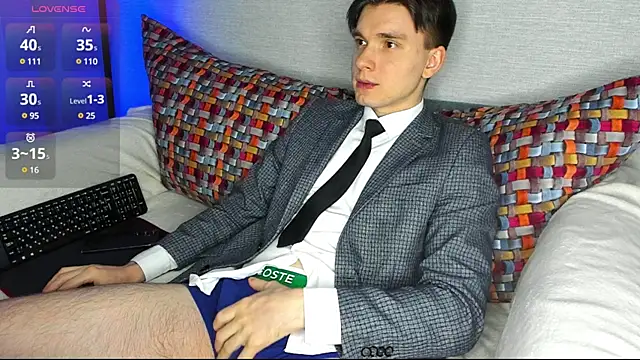 Snapshot of maxboy4 chatting on 01.06.25 maxboy4 online show from 01.06.25