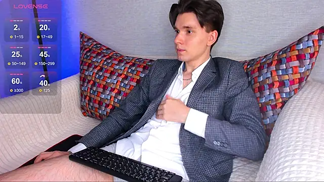 Snapshot of maxboy4 chatting on 03.01.25 maxboy4 online show from 03.01.25