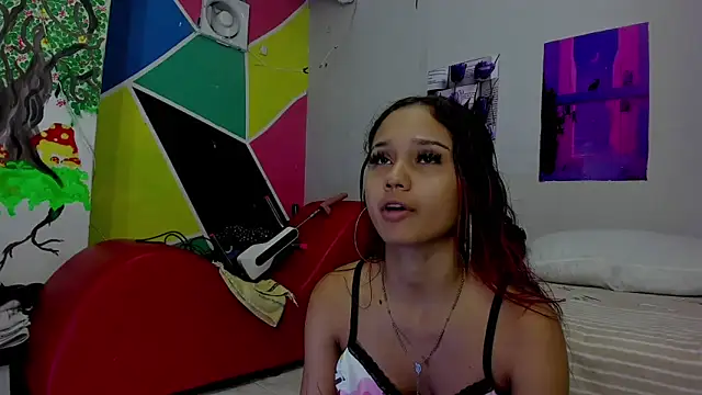 MarianaManzur online show from 02.15.25