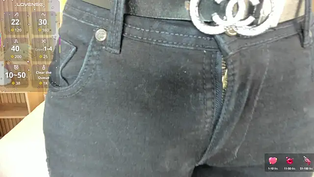 Valentina Ross  online show from 09.15.25