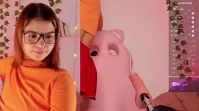 Snapshot of imlissie chatting on 12.30.24 imlissie online show from 12.30.24