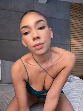 EllaSanz  online show from 05.19.26