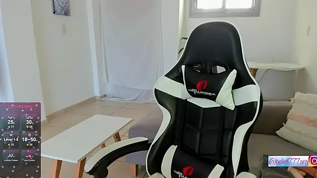 Snapshot of belu_arg chatting on 01.25.25 belu arg online show from 01.25.25