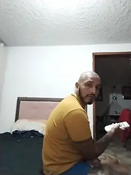 KenllyH online show from 04.10.26