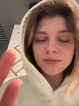 ValenciaShock online show from 04.21.26