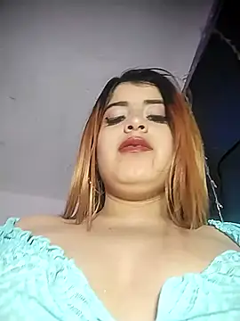 Snapshot of bella_star21 chatting on 09.14.25 bella star21 online show from 09.14.25