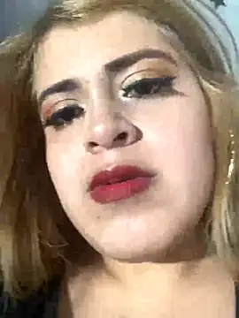 Snapshot of bella_star21 chatting on 11.29.25 bella star21 online show from 11.29.25