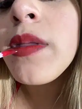 Snapshot of bella_star21 chatting on 12.05.25 bella star21 online show from 12.05.25