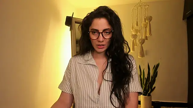 Snapshot of Mala_Bad chatting on 02.24.25 Mala Bad online show from 02.24.25