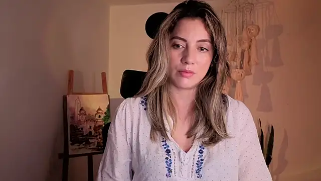 Snapshot of Mala_Bad chatting on 10.06.25 Mala Bad online show from 10.06.25