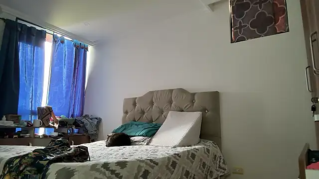 Karina Yang online show from 02.22.26