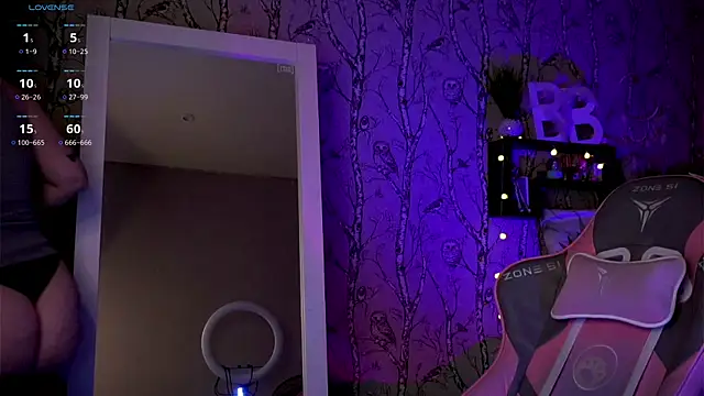 Moon Valkyrie online show from 02.06.25