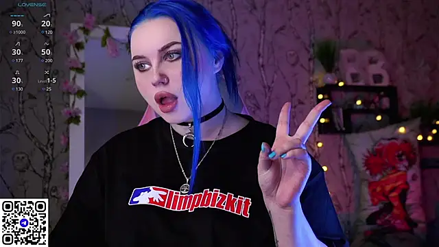 Moon Valkyrie online show from 03.06.25