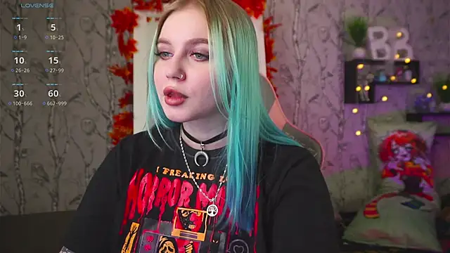 Moon Valkyrie online show from 09.30.25