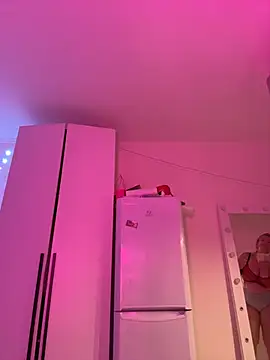 OdriOlsens online show from 12.14.25