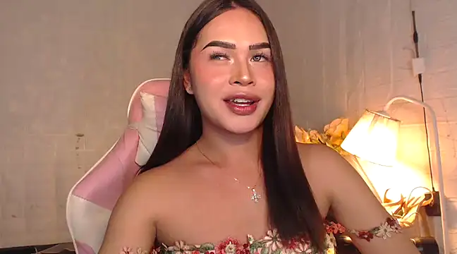 Ashely Lewis online show from 01.07.25