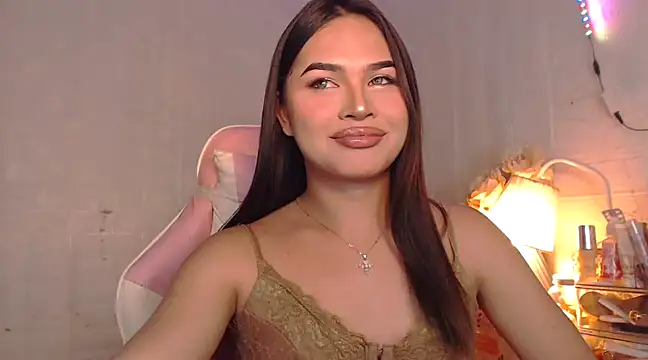 Ashely Lewis online show from 01.23.25