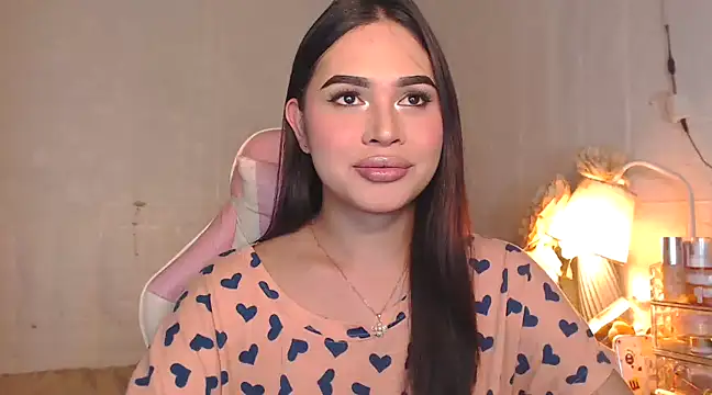 Ashely Lewis online show from 02.18.25