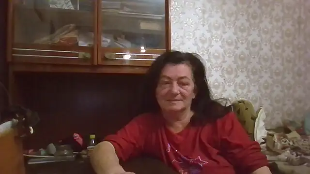 GypsiQueen2 online show from 10.25.25