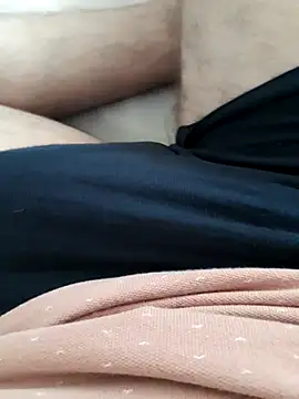 Snapshot of Nirvana-- chatting on 09.29.25 Nirvana-- online show from 09.29.25