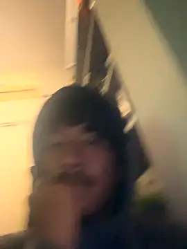 Snapshot of juniiorre chatting on 10.21.25 juniiorre online show from 10.21.25