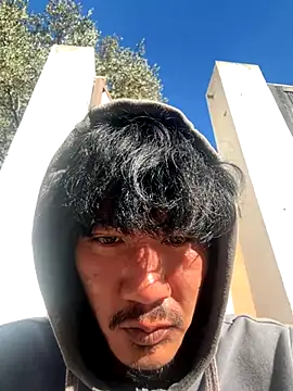 Snapshot of juniiorre chatting on 10.22.25 juniiorre online show from 10.22.25