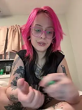 MissRomero online show from 01.14.25