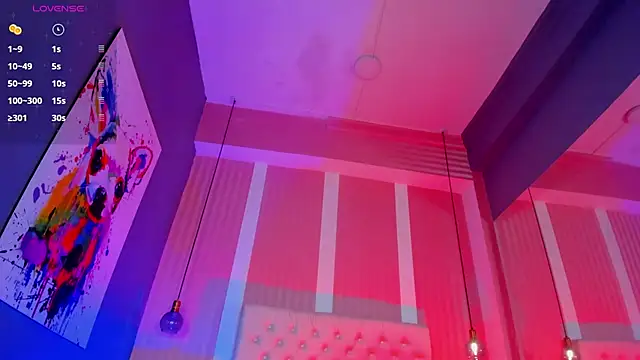 Snapshot of rihanna_rose chatting on 12.13.24 rihanna rose online show from 12.13.24