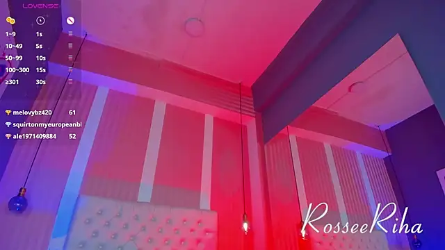 Snapshot of rihanna_rose chatting on 12.15.24 rihanna rose online show from 12.15.24