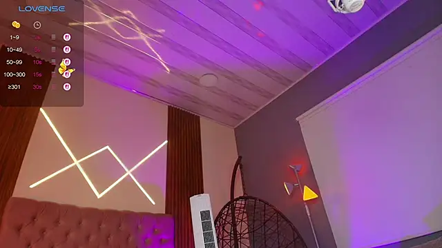 Snapshot of rihanna_rose chatting on 12.20.25 rihanna rose online show from 12.20.25