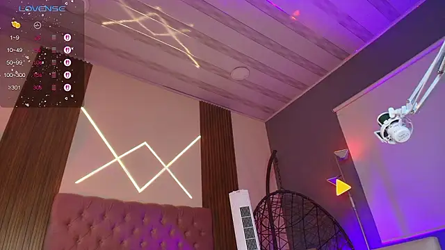 Snapshot of rihanna_rose chatting on 01.10.26 rihanna rose online show from 01.10.26