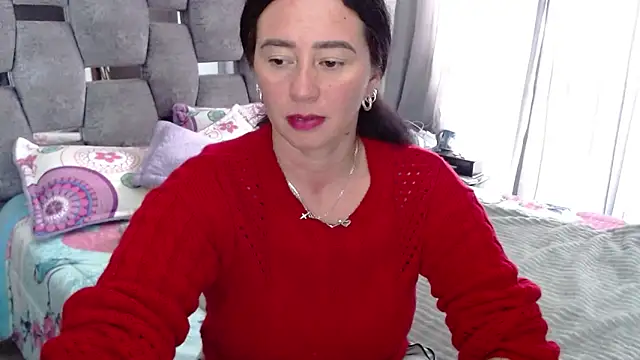 sara hott 1 online show from 11.15.25