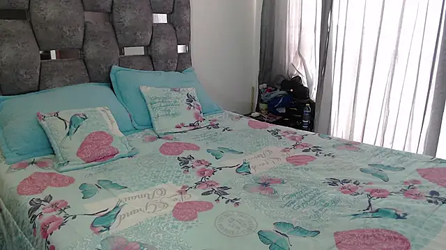 sara hott 1 online show from 03.25.26