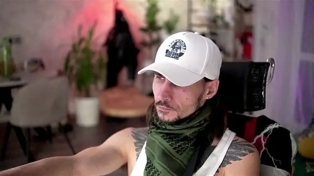 Snapshot of lord_shiva_ chatting on 11.20.25 lord shiva online show from 11.20.25