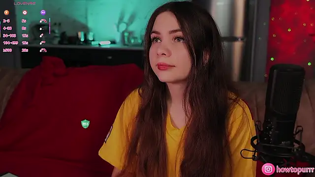 Snapshot of How2Meow chatting on 02.19.26 How2Meow online show from 02.19.26