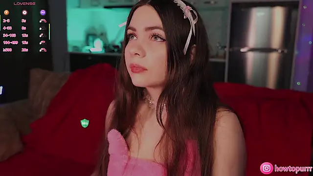 Snapshot of How2Meow chatting on 02.20.26 How2Meow online show from 02.20.26