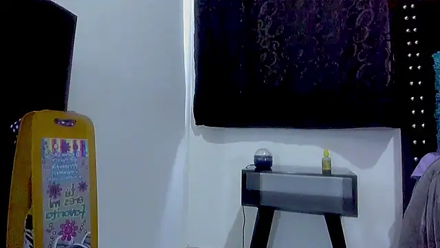 amareto queen online show from 09.25.25