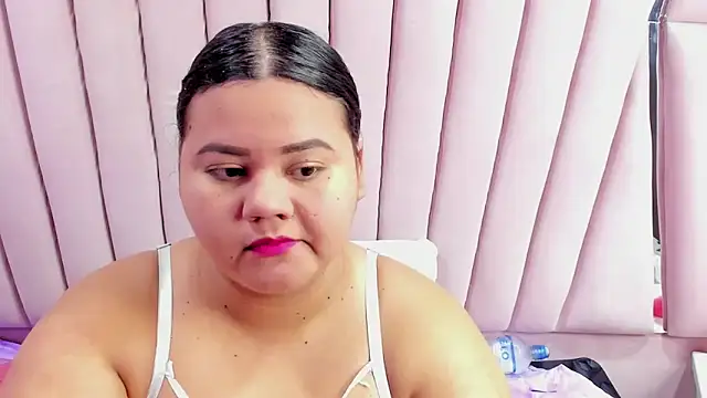 Snapshot of ValenTitis chatting on 03.19.25 ValenTitis online show from 03.19.25