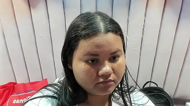 Snapshot of ValenTitis chatting on 09.13.25 ValenTitis online show from 09.13.25