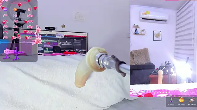 Snapshot of Soraya_Davis chatting on 10.28.25 Soraya Davis online show from 10.28.25