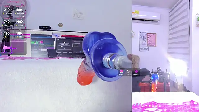 Snapshot of Soraya_Davis chatting on 11.11.25 Soraya Davis online show from 11.11.25